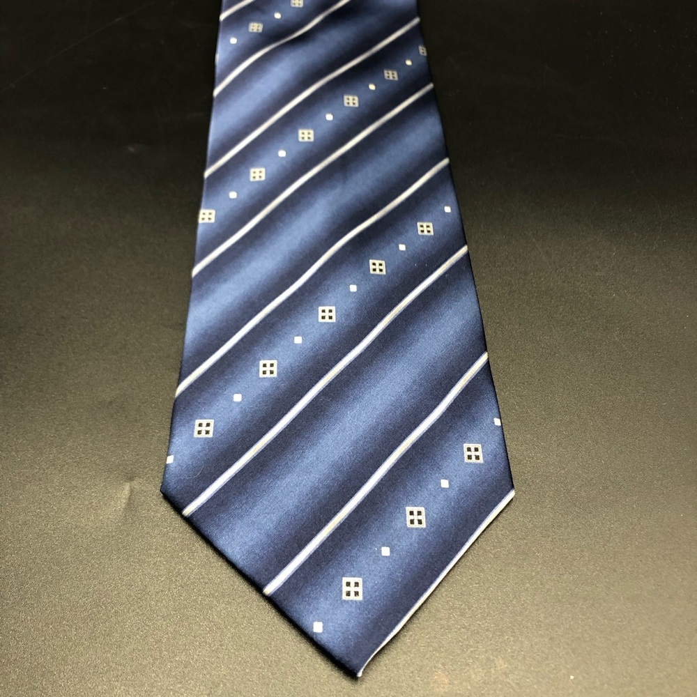 Valentino Christy Paris Mens Tie 100% Silk Geometric Square Stripes Navy - Picture 2 of 4